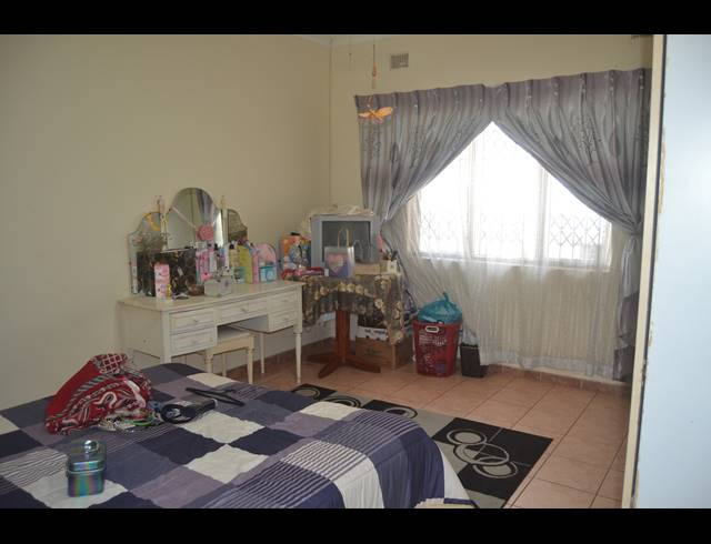 3 BEDROOM HOUSE FOR SALE IN PARK RYNIE